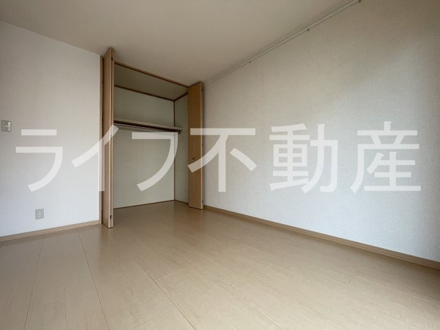 アルカーディアの内装|明るい色調の室内です