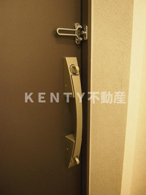 【玄関】 | ルーブル旗の台弐番館 | シンプルで使いやすい玄関です