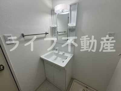 ラルゴ若江の洗面所|使いやすい洗面所です