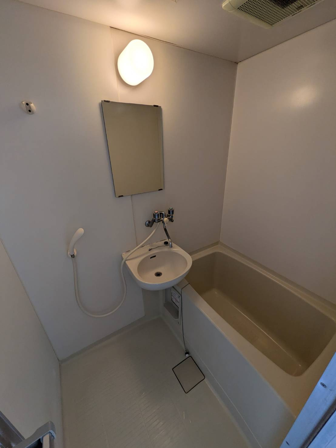 ハイツアウスレーゼの浴室