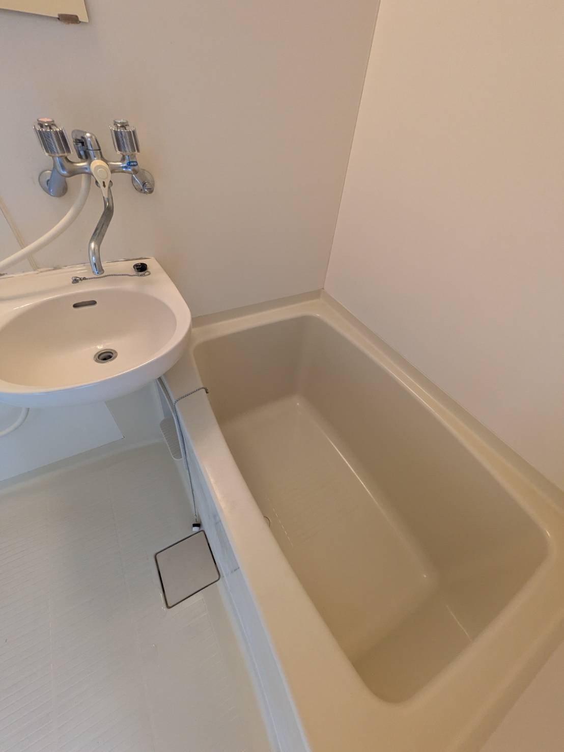 ハイツアウスレーゼの浴室