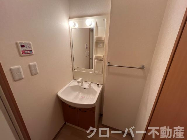 アルテピアッツァの洗面所|洗髪洗面化粧台