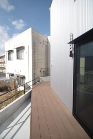 ユニキューブ水前寺IIBプレミアムのバルコニー