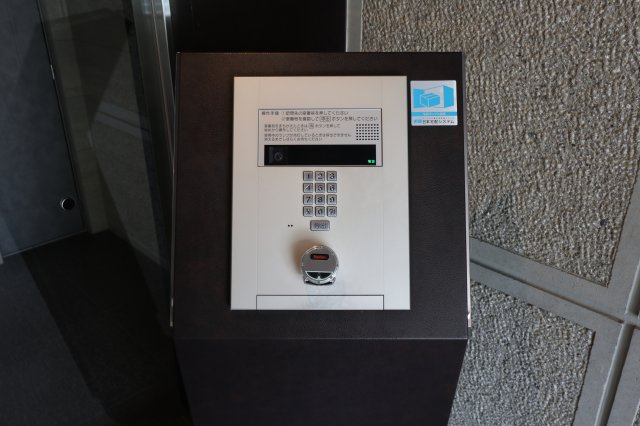 サヴォイブロンズガーデニア　4階のセキュリティ