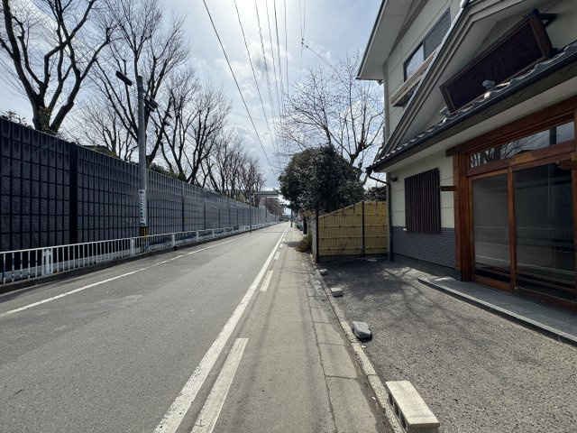 想定年間賃料　360万　想定利回り　9.0％　木造の周辺