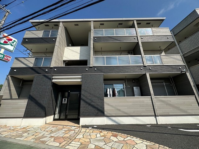 鎌倉市岩瀬のアパート