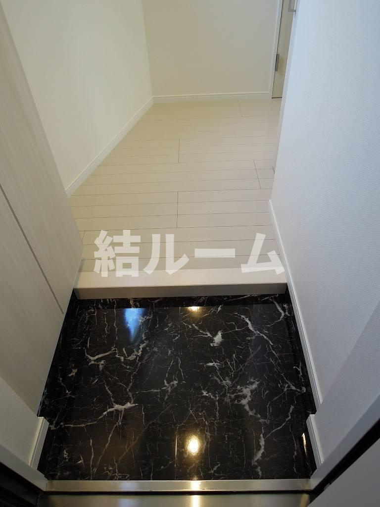 板橋区氷川町の賃貸マンションの玄関