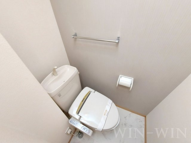ラ・カルティエのトイレ|イメージ（同建物内別部屋の写真です）