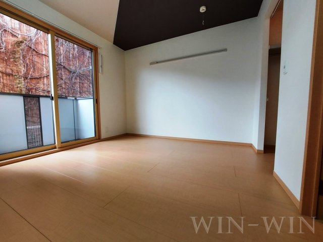 ラ・カルティエの居間・リビング|イメージ（同建物内別部屋の写真です）