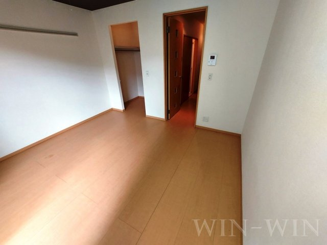 ラ・カルティエの居間・リビング|イメージ（同建物内別部屋の写真です）