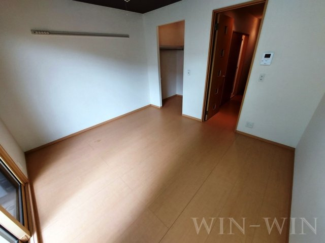 ラ・カルティエの居間・リビング|イメージ（同建物内別部屋の写真です）