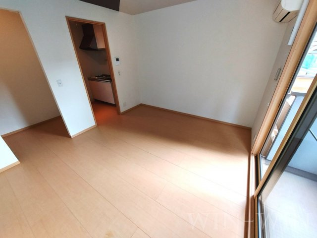 ラ・カルティエの居間・リビング|イメージ（同建物内別部屋の写真です）