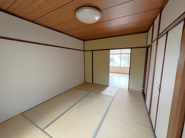 津山口Fアパートの和室