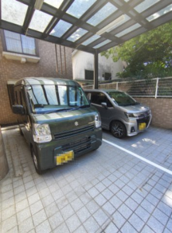 サンビルダー城ノ下の駐車場