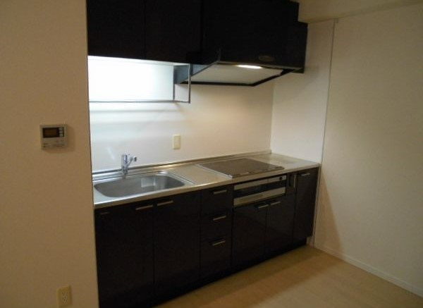 シー・クリサンス神戸のキッチン