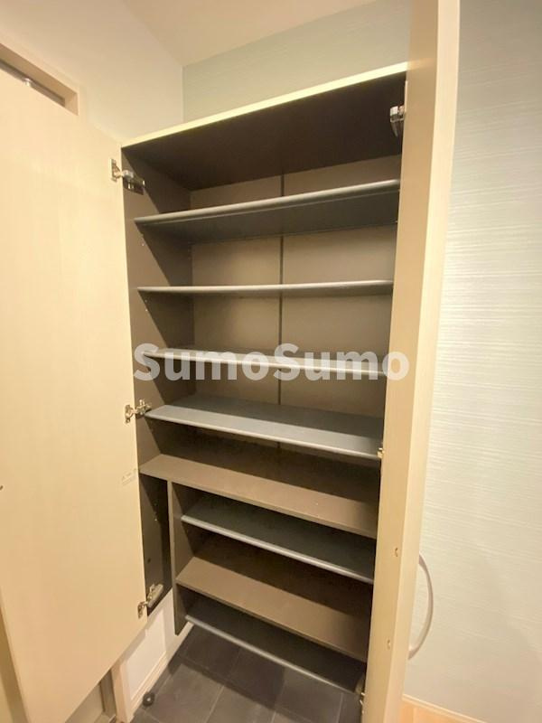 D-room地行の収納