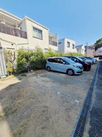 レキオ荒木の駐車場