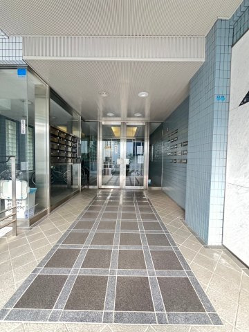 フォルム甲南町のエントランス