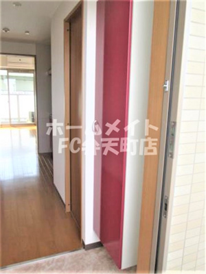 【玄関】 | エグゼ大阪BAY | 明るい玄関です