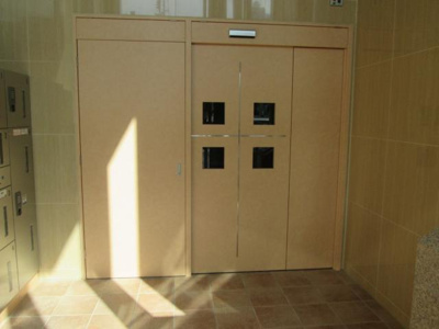 【エントランス】 | エグゼ大阪BAY | エントランスです