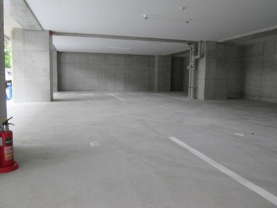 【駐車場】 | エグゼ大阪BAY | 駐車スペースもあります