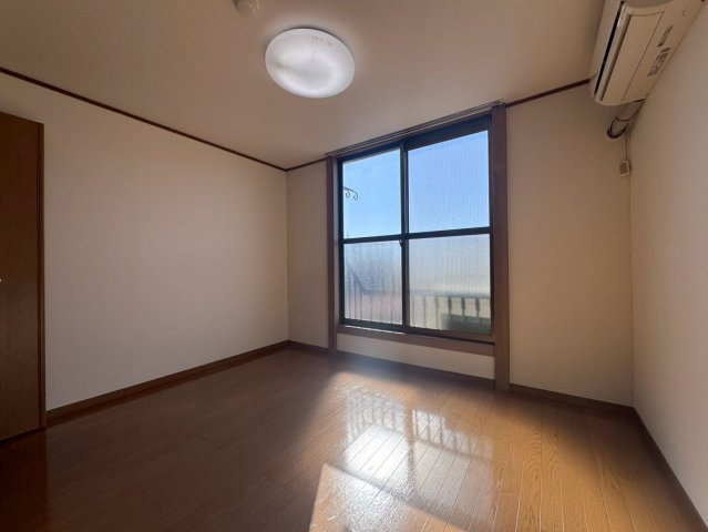 メゾン藤生の居間・リビング|現状優先となります