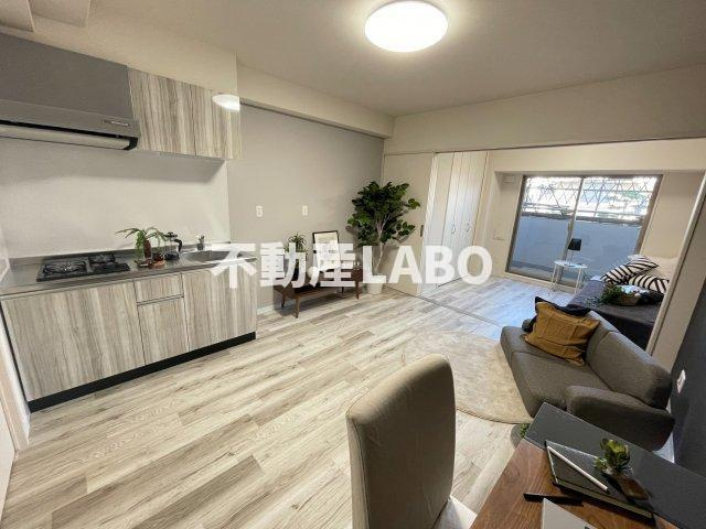 グランパシフィック帝塚山innovationの居間・リビング