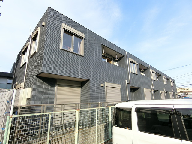 昭島市朝日町１丁目の賃貸マンションの外観|ペット共生マンション★太陽光発電★