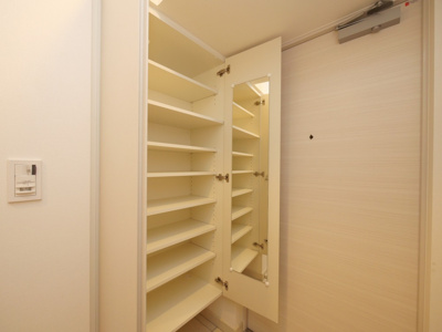 【収納】 | コンフォリア・リヴ北浜淡路町