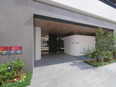 【エントランス】 | コンフォリア・リヴ北浜淡路町