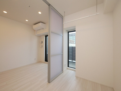 【洋室】 | コンフォリア・リヴ北浜淡路町