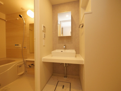 【独立洗面台】 | コンフォリア・リヴ北浜淡路町