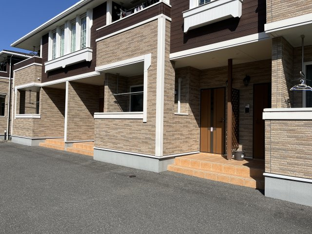 ラフレシールⅡのエントランス