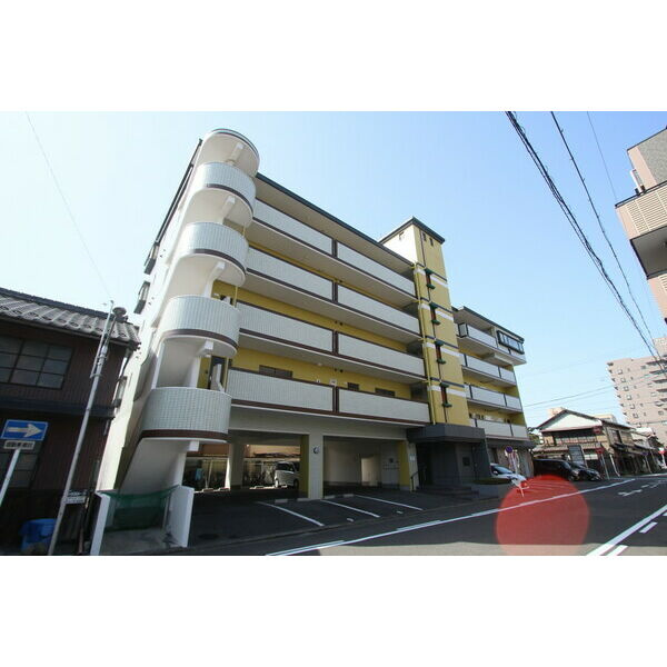 グランドメゾン大宮の外観