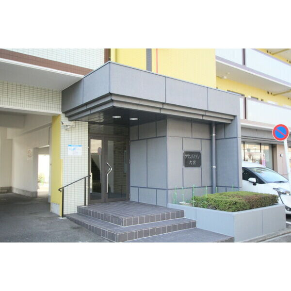 グランドメゾン大宮のエントランス