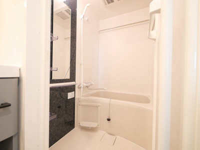 【浴室】 | セレニテ桜川駅前プリエ