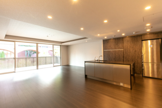ガーデン高輪の居間・リビング|※写真は同タイプ住戸です。