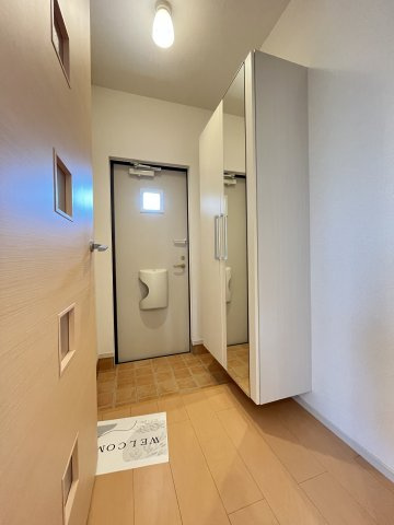 イースト　ワン　ハルズの玄関