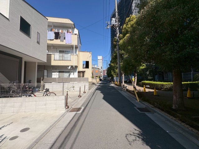 戸建 さいたま市南区沼影１丁目の前面道路含む現地写真