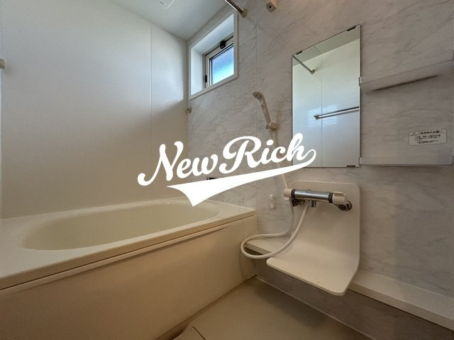 前橋市上大島町のアパートの浴室