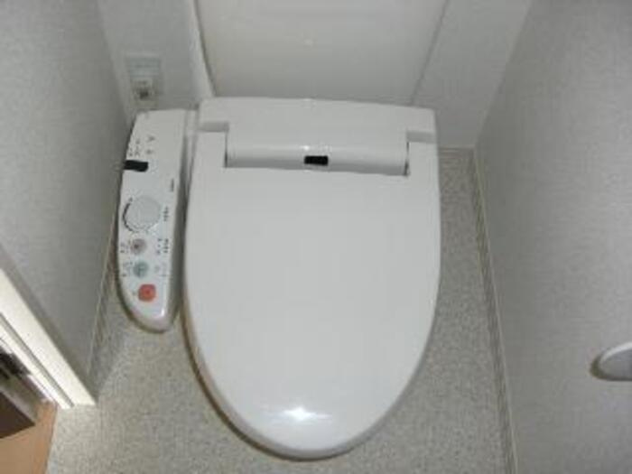 ベルデュールのトイレ|ゆったりとした空間のトイレです