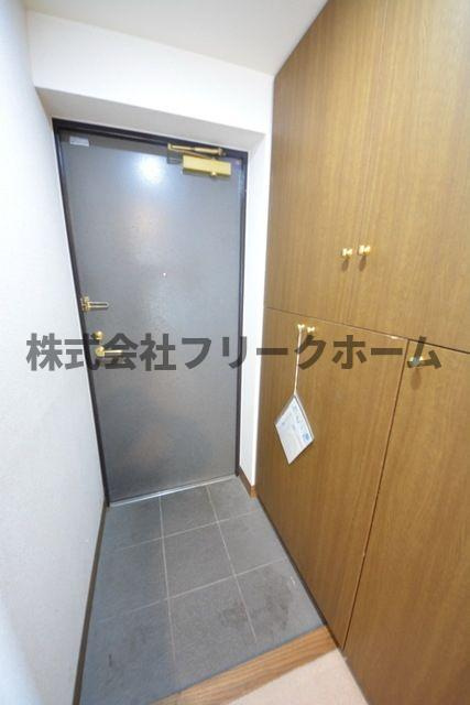 武蔵野市境４丁目の賃貸マンションの玄関