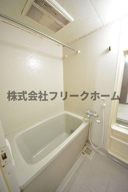 武蔵野市境４丁目の賃貸マンションの浴室