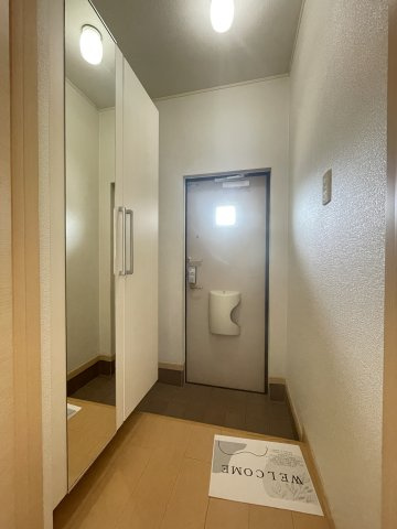 グランツオーヴェルⅠの玄関