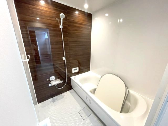 佐伯区五月が丘4丁目　№36518の浴室|節水効果がある
エコベンチ付き