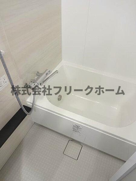 武蔵野市中町１丁目の賃貸マンションの浴室