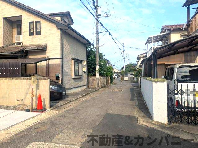 北井門5丁目の新築住宅　松山市北井門5丁目新築戸建の前面道路含む現地写真|前面道路含む現地写真です