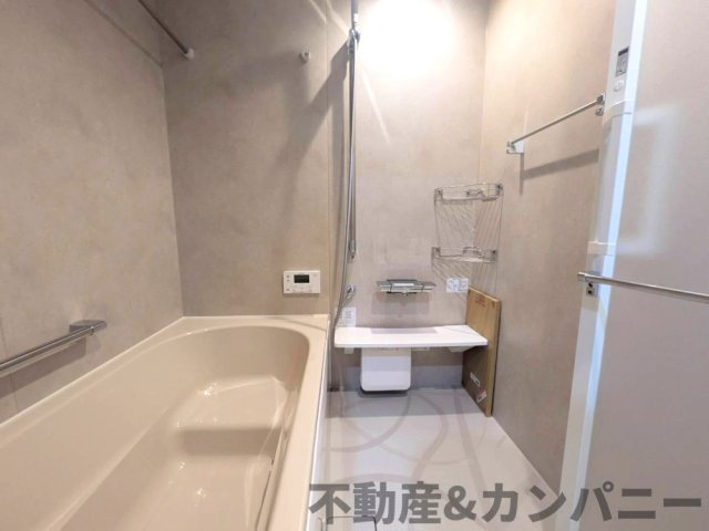 北井門5丁目の新築住宅　松山市北井門5丁目新築戸建の浴室|落ち着いた空間のお風呂です
