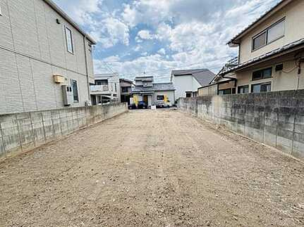 中区吉島東２丁目の外観