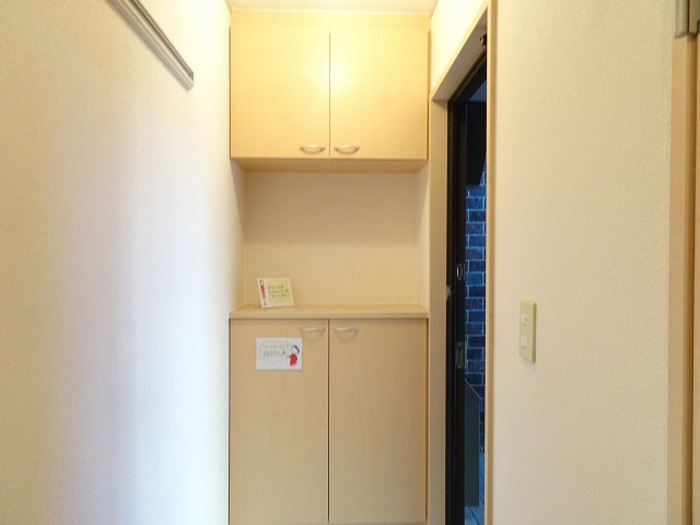 イーストプラザの玄関|玄関です